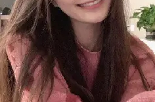 第一批靠“出轨剧情”出海的小游戏日入338万