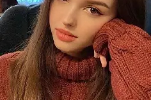 演员张延在剧组意外怀孕现在女儿比她还漂亮
